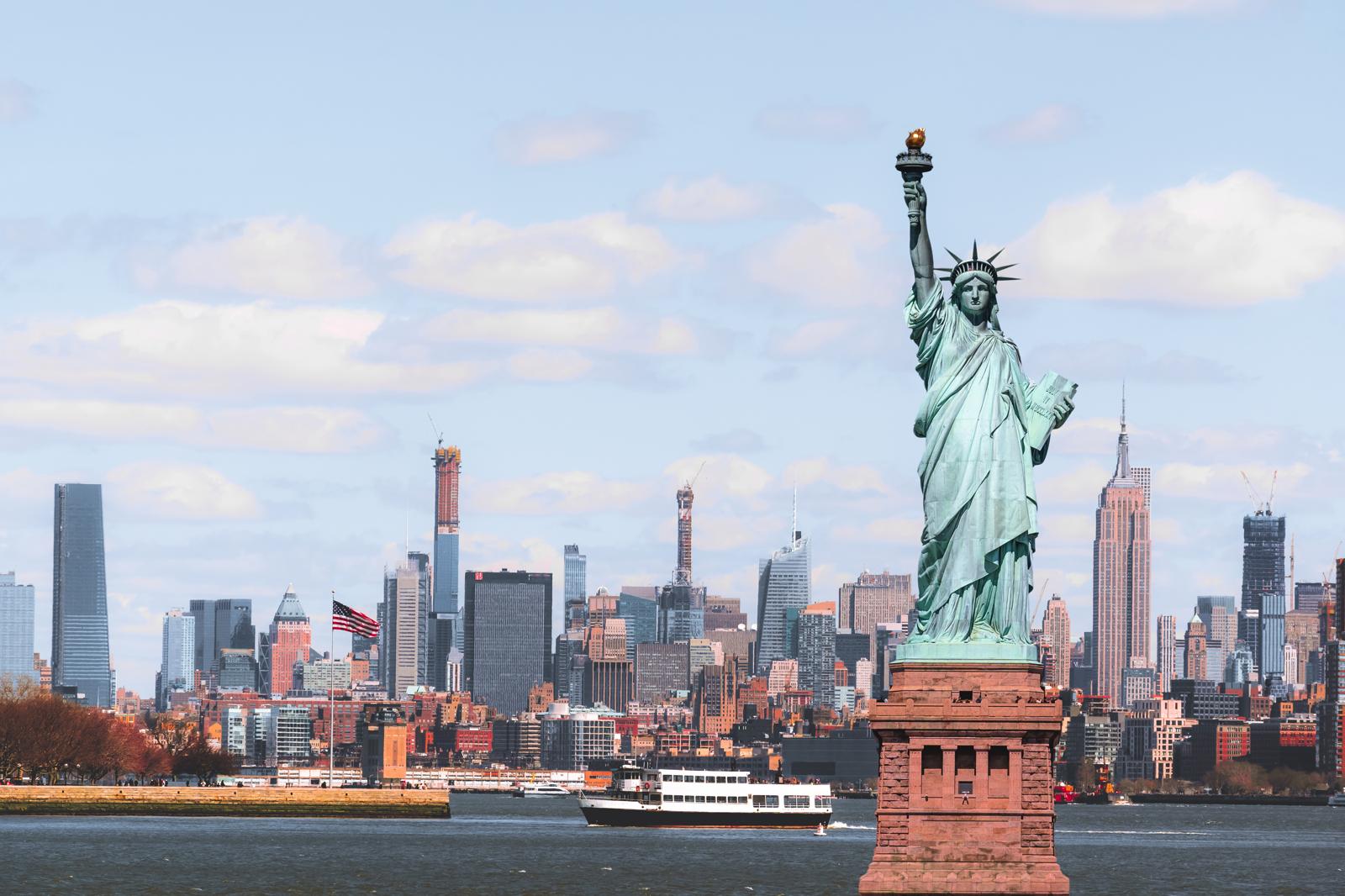 Scandali, successi e sogni: l’America nel nuovo secolo tra luci e ombre!